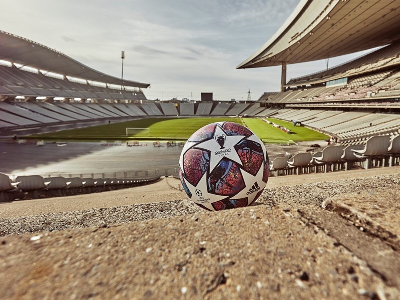 official-match-ball-of-the-uefa-champions-league-2020-knockout-stages,-inspired-by-the-host-city-of-the-final-–-istanbul
